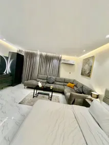 Elegant Studio, Master Bedroom with Self Check-in B - Image 3