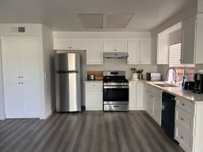 Cozy Family Home near Disneyland | 4BR/2BA near LA - Image 3