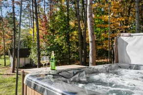 Lakefront Family Lodge •Hot Tub •Fire pit •Kayaks - Image 5