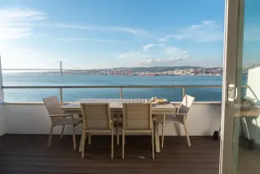 Luxury Lisbon View & Balcony - AC & Elevator - Image 3