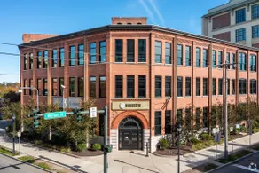 Landing | Beautiful 2BD, Gym, Courtyard - Image 4