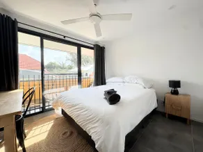 Quiet New Farm Retreat with Pool & Free Parking - Image 2