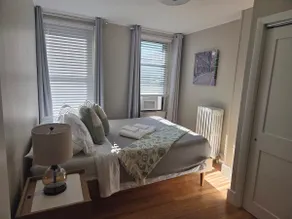Charming 1st Floor Beacon Hill 2brm/1.5bath - Image 2