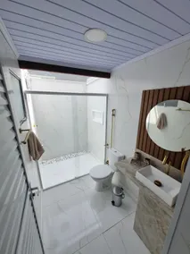 Casino Beach Cabin - Image 3