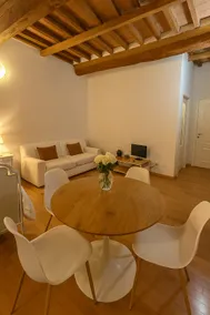 Room with private bathroom - Image 5