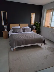 Beautiful renovated house with 4 bedrooms and 1 dormitory - Image 3