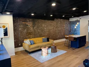 Modern River-View Loft in Historic Boneyfiddle - Image 3