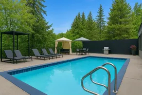 Sunset Views Getaway +Patio +Parking+WiFi +AC - Image 2