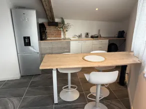 Quiet and bright 2 bedroom - Image 3