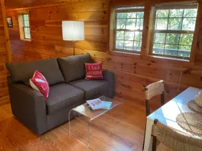 Cliff’s Edge Cottage Lakeview - Tranquil Escape - Image 2