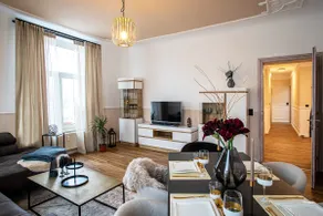Exclusive Art Nouveau residence with balcony - Image 4