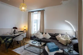 Exclusive Art Nouveau residence with balcony - Image 5