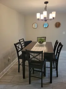 Comfortable 6 bedroom with in-law suite - Image 4
