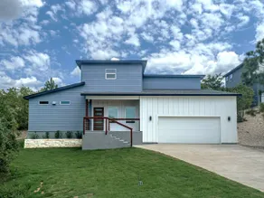 Modern Retreat in the Pine Forest of Bastrop - Image 4