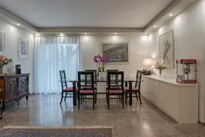 Spacious & central 2BR apt in Agia Paraskevi - Image 3