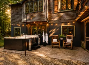 Movie Barn | Hot Tub | Private Disc Golf Course - Image 2