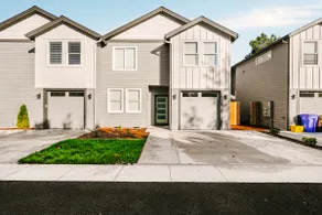 Scandinavian 4BR| King Suite · EV Plug · Sleeps 10 - Image 5