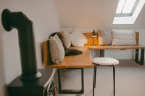 Cosy Loft, Central, Peaceful, Stunning Views! - Image 5