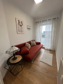 Modern apartment near the airport - Image 2