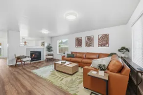 Modern Spacious Home Near Settlers Park Sleeps 16 - Image 2