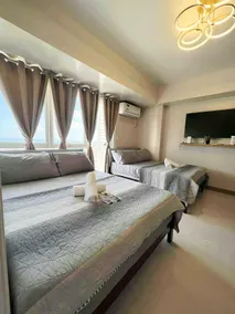 Q Lakeshore Condo SMX SM mall/Airport/SPMC/Azuela - Image 3