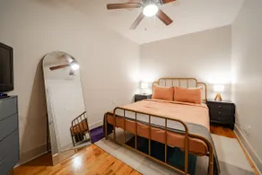 The Bucktown Nook | By Transit w/ Free Parking - Image 3