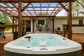 The Unbrined Getaway~Pickleball~HotTub~Movies~Dogs - Image 5