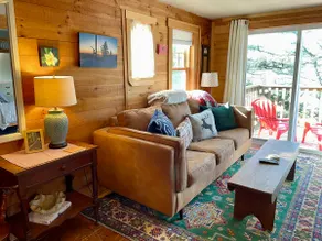 Cozy Vermont Loft/Mountain Views + Romantic Escape - Image 2