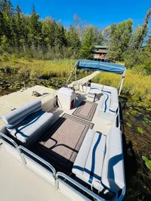 Lakeside Log Home with Pontoon & Game Room - Perfect for Families & Getaways! - Image 5