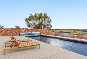 Mia Springs • Nature Oasis• Heathcote Wine Country - Image 3