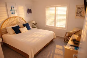 The Oaks Pacific Blue 1 Bedroom Apartment - Image 3