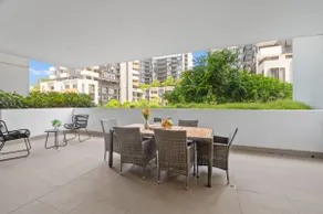 Prestige 3BR Retreat with 2 Parking Prime Sydney - Image 2