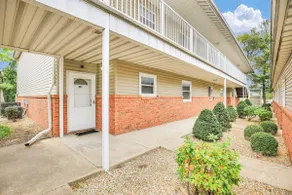 Condo 2 min to Sports Complex/ 20 min to Champaign - Image 2