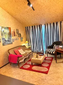 Jeanne's Boudoir - Image 5
