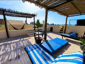 Luxury apartment. Rooftop, pool, elevator - Image 5