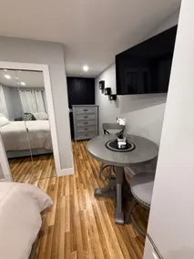 Cozy’s studio apartment in the heart of Worcester - Image 4