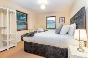 Hillbrook House 4- Malvern - Image 3