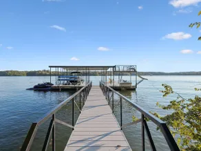 Million Dollar Views + Luxury + Infinity Deck - Image 2