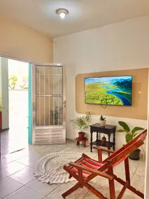 Family home near the beach - Image 2