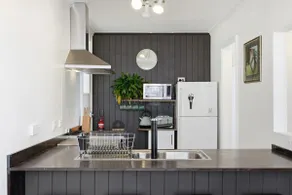 Stunning water view – Cozy 3BR Retreat - Image 3
