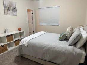 5BR Group Home Near DIA | Sleeps 12 | Free Parking - Image 3