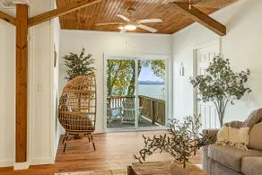 Chic Lake Cabin - ”Maple” [NEW] - Image 2