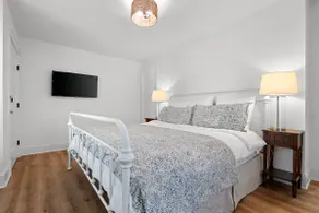 New Renovated Chapel Hill House - Image 4