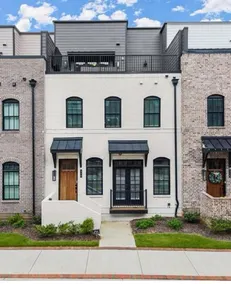 Luxury Townhome with an Elevator - Sleeps 10 - Image 2