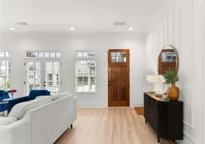 Luxury Townhome with an Elevator - Sleeps 10 - Image 4