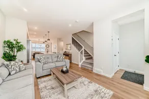 Townhouse in SE Calgary - AC/Garage/BBQ - Image 5