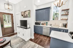 Private Woodland Retreat | Near Downtown Frederick - Image 4
