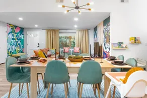 Zoo-Themed Family Home Sleeps 8 with Arcade Game - Image 5