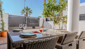 House 300 m from the beach + rooftop – ideal for remote work - Image 3
