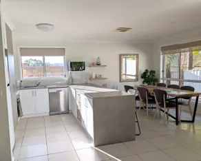 House of Lésroy 3BR king queen double + single - Image 2